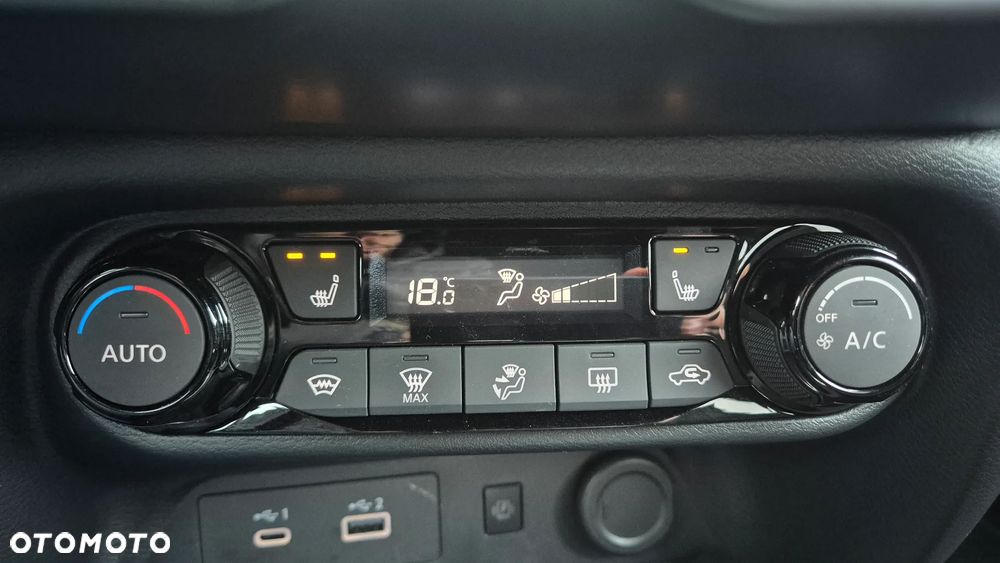 Nissan Juke 1.0 DIG-T N-Connecta DCT - 13