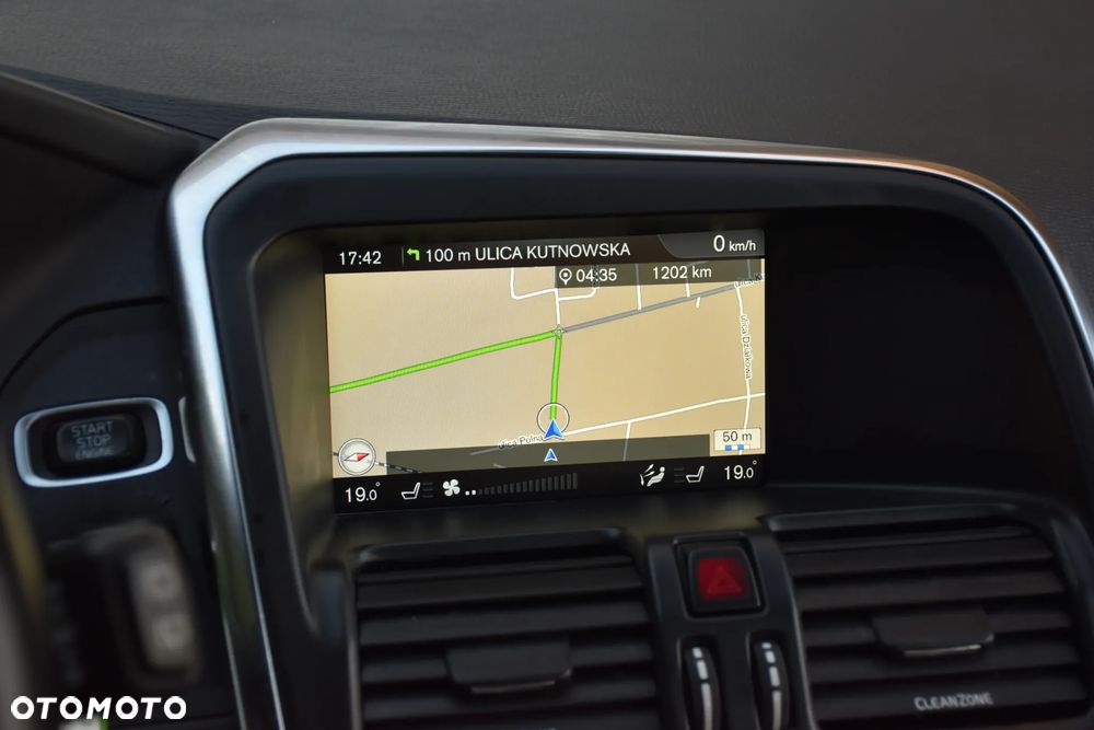 Volvo XC 60 D3 Geartronic Summum - 23