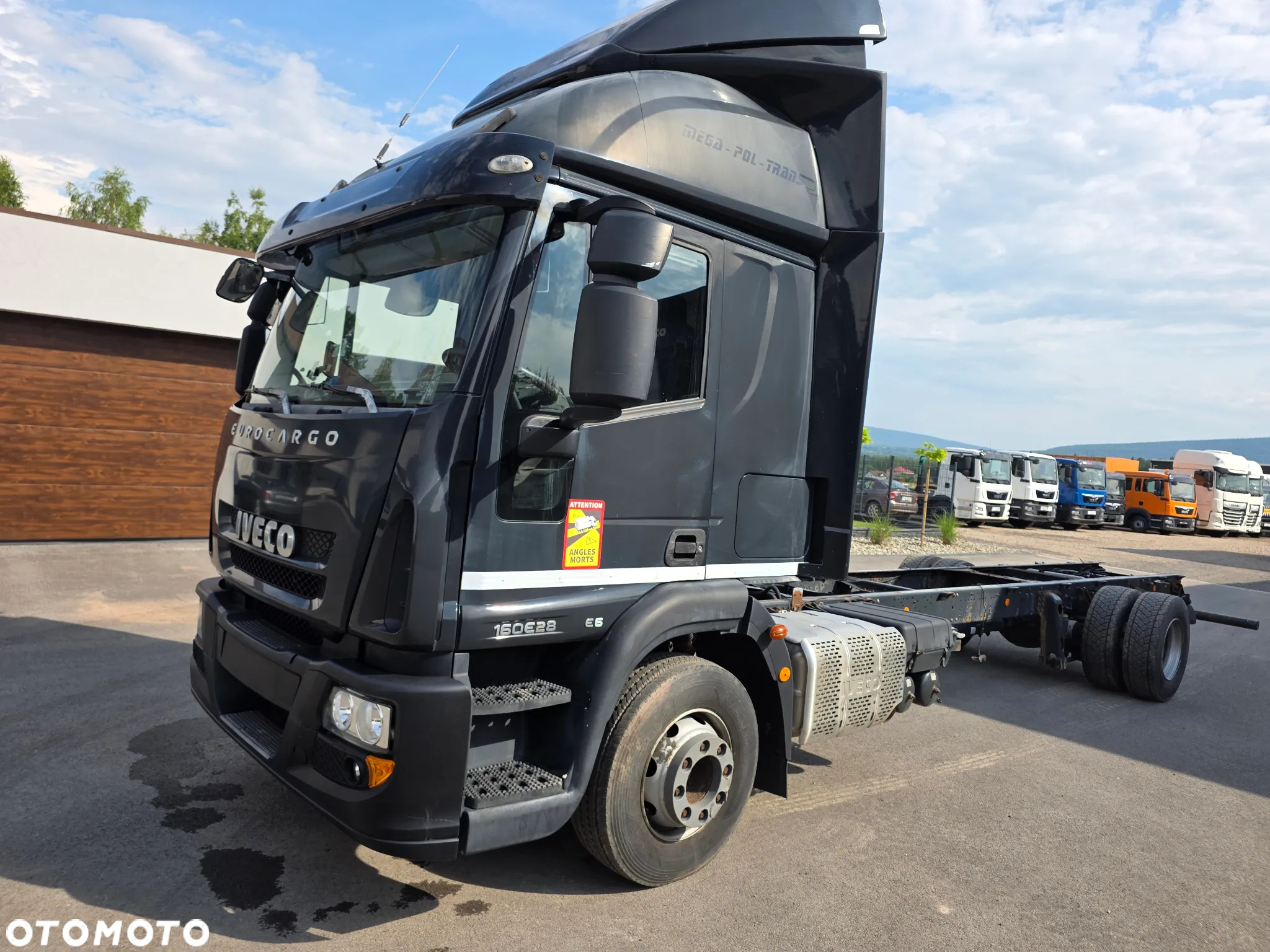 Iveco EUROCARGO 160E28  RAMA DO ZABUDOWY/  LAWETA / MANUAL / - 3