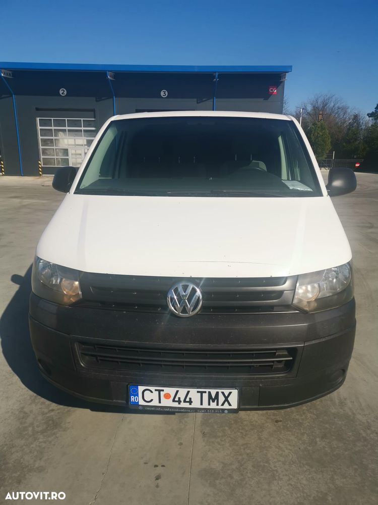 Volkswagen Transporter - 1