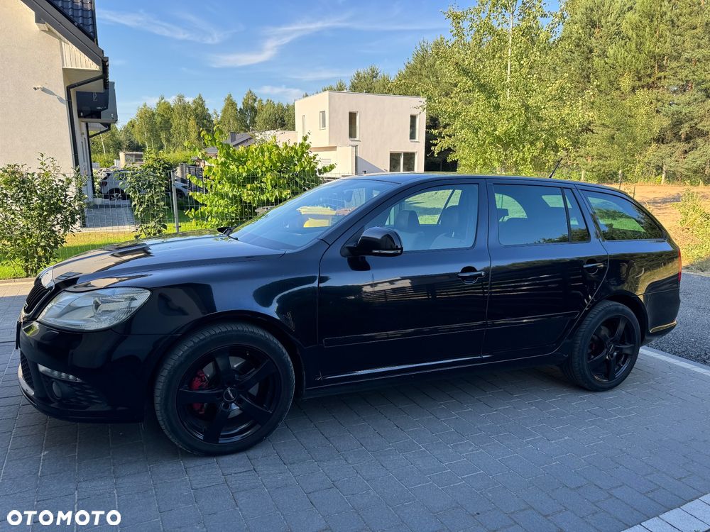 Skoda Octavia 2.0 TDI DPF RS DSG - 2