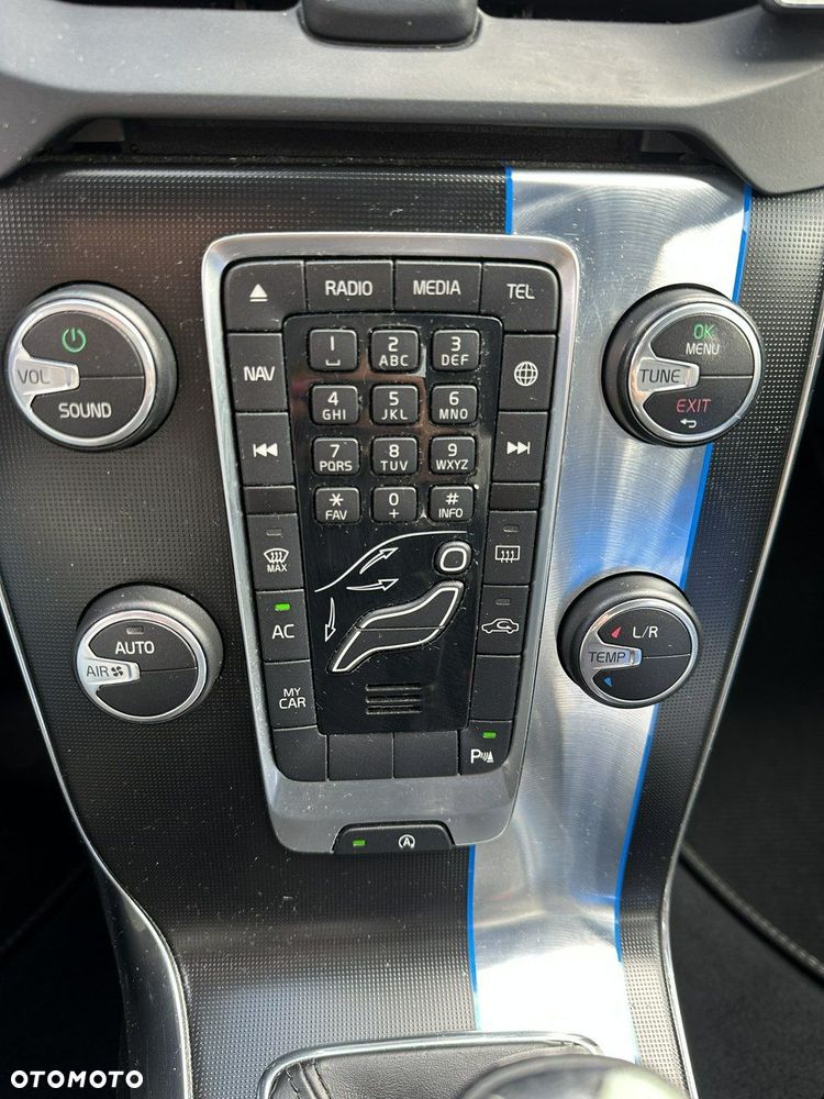 Volvo V40 - 22