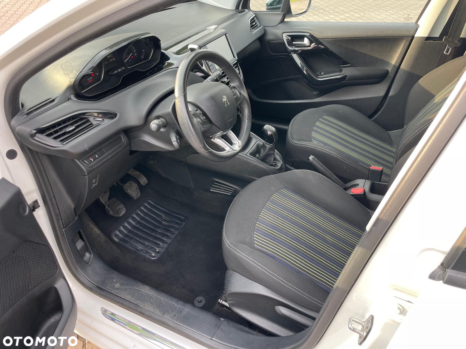 Peugeot 208 1.6 BlueHDi Active - 10