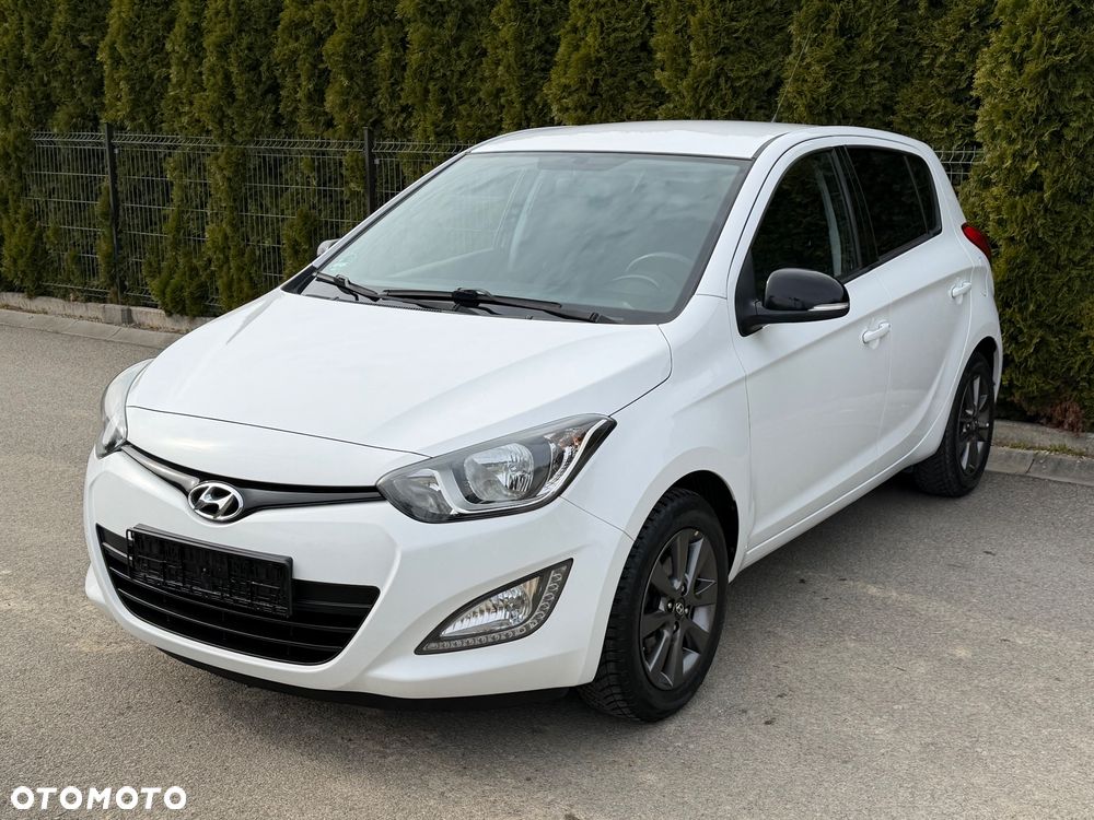 Hyundai i20 1.2 Fifa World Cup Edition - 14