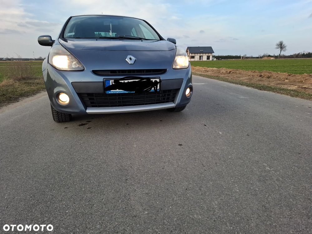 Renault Clio - 2