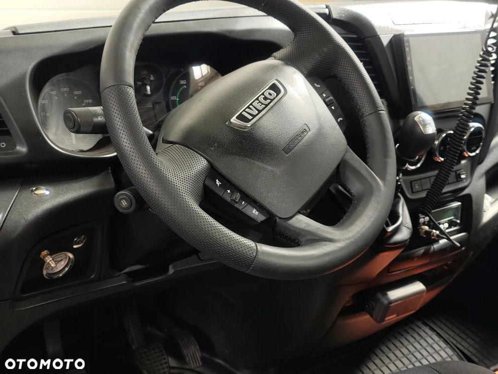Iveco DAILY - 15