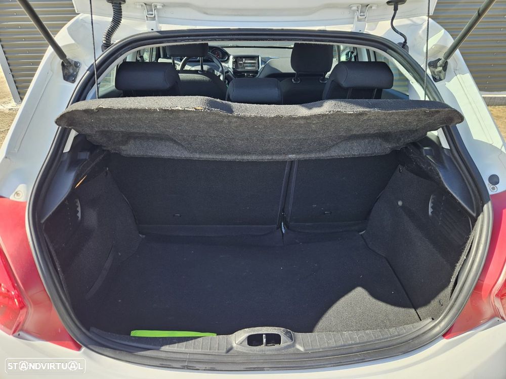 Peugeot 208 1.4 HDi Active - 48