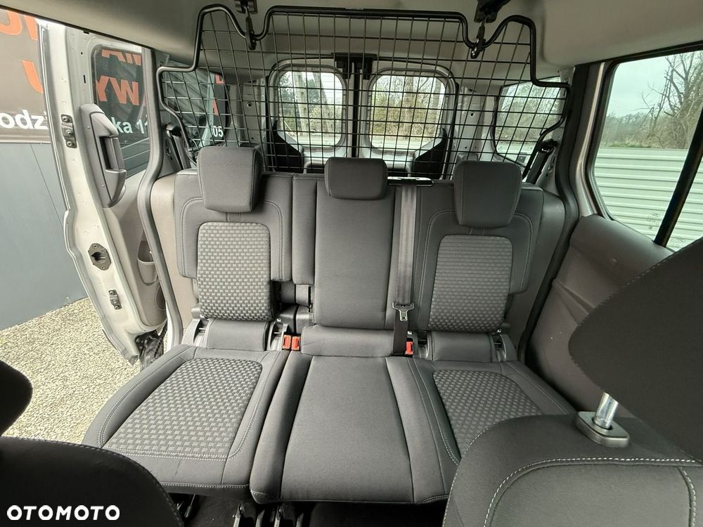 Ford Transit Connect - 31