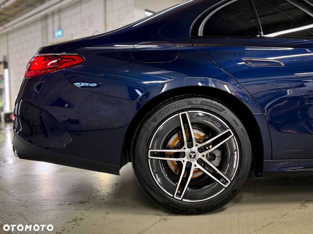 Mercedes-Benz Klasa E 220 d mHEV 4-Matic Exclusive 9G-Tronic - 9