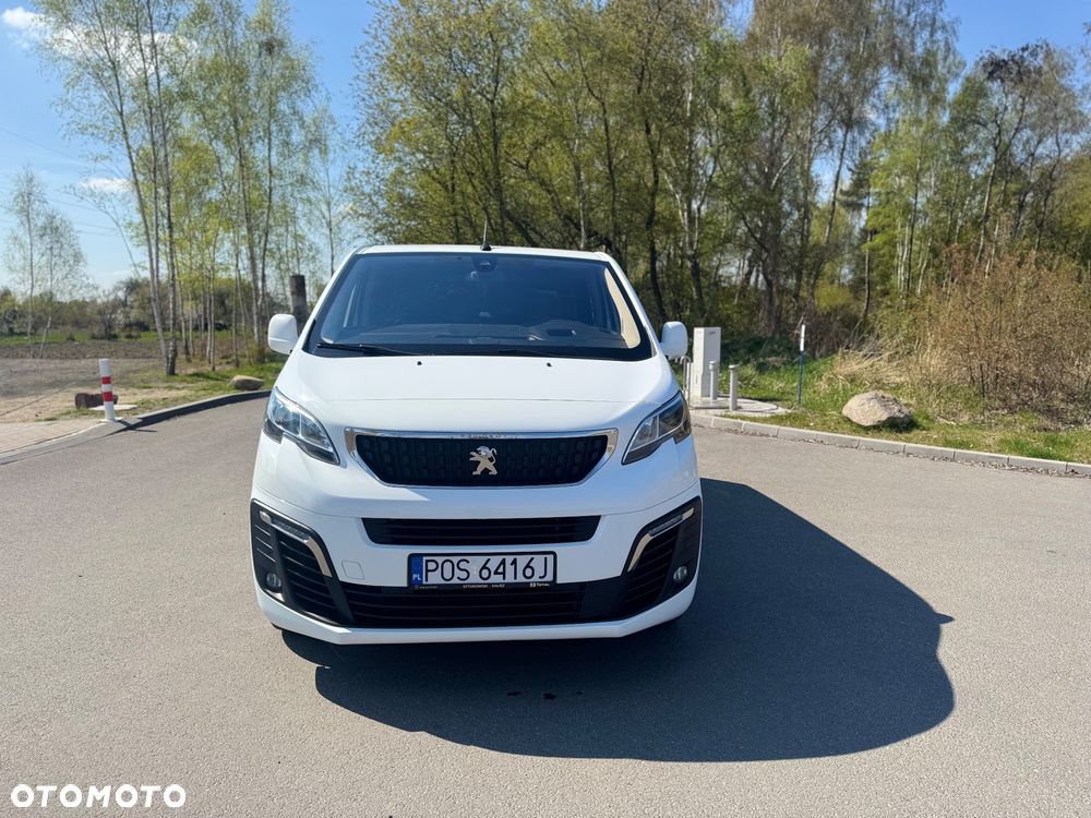 Peugeot Traveller L2 2.0 EAT8 Business VIP - 3