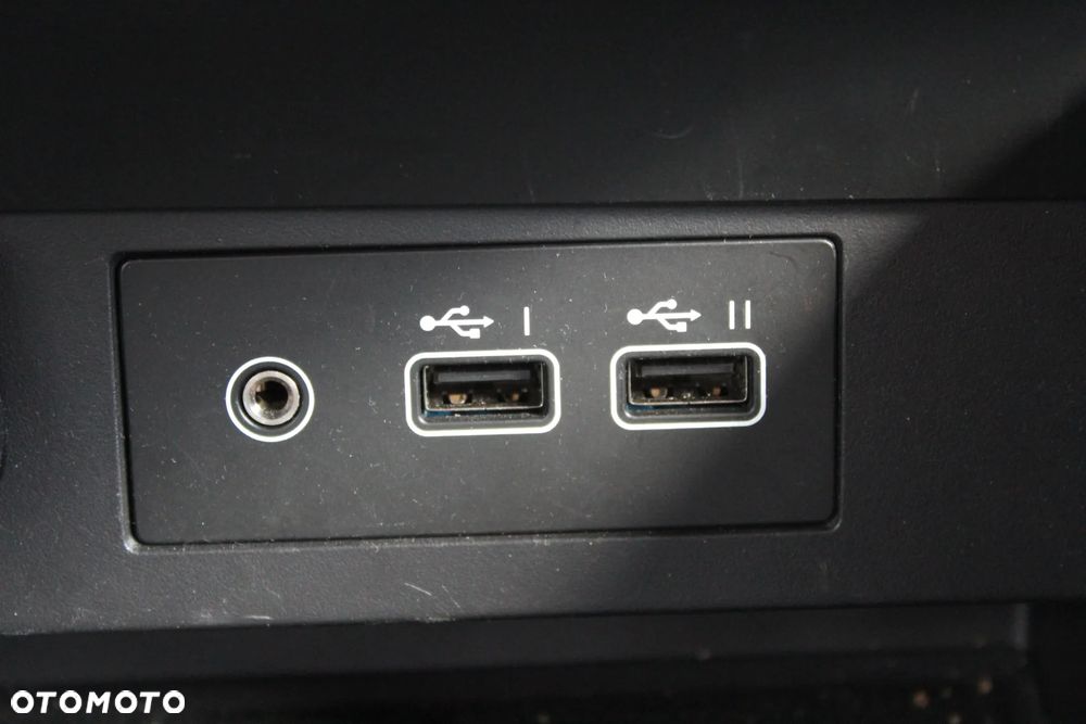 Renault Clio 1.6 E-TECH Intens - 24