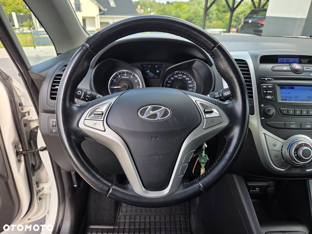 Hyundai ix20 1.6 Trend - 12