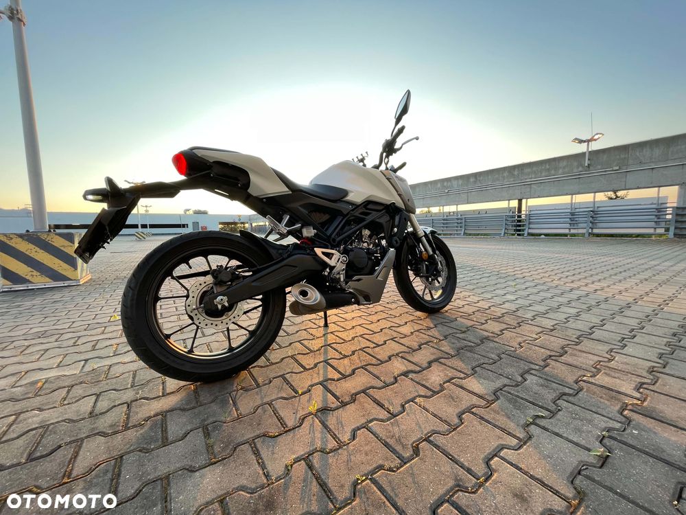 Honda CB - 4