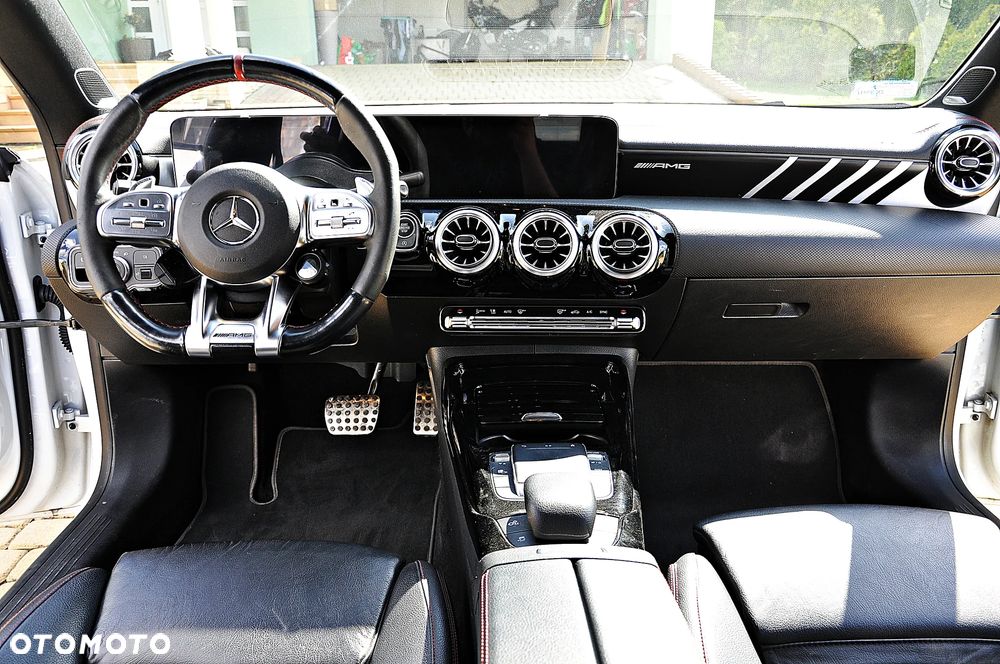 Mercedes-Benz CLA AMG 45 S 4-Matic+ 8G-DCT - 14