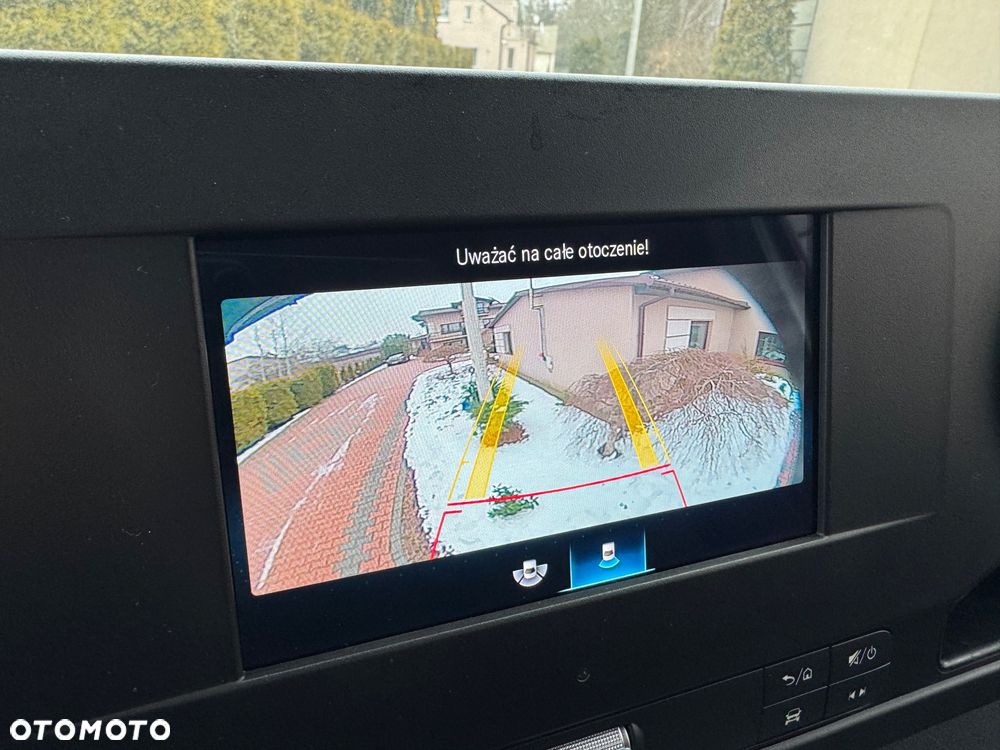 Mercedes-Benz Sprinter - 9