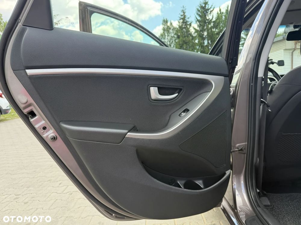 Hyundai i30 1.6 GDI Style - 13