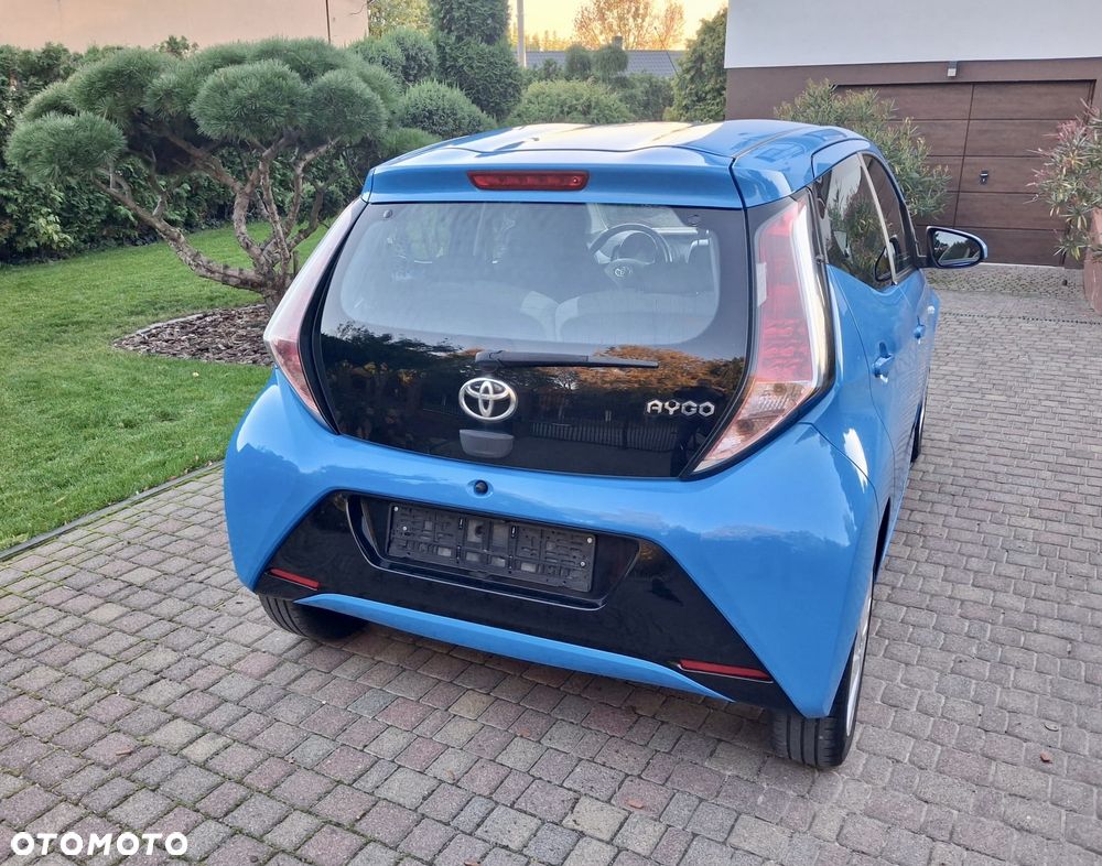 Toyota Aygo x-play touch - 5