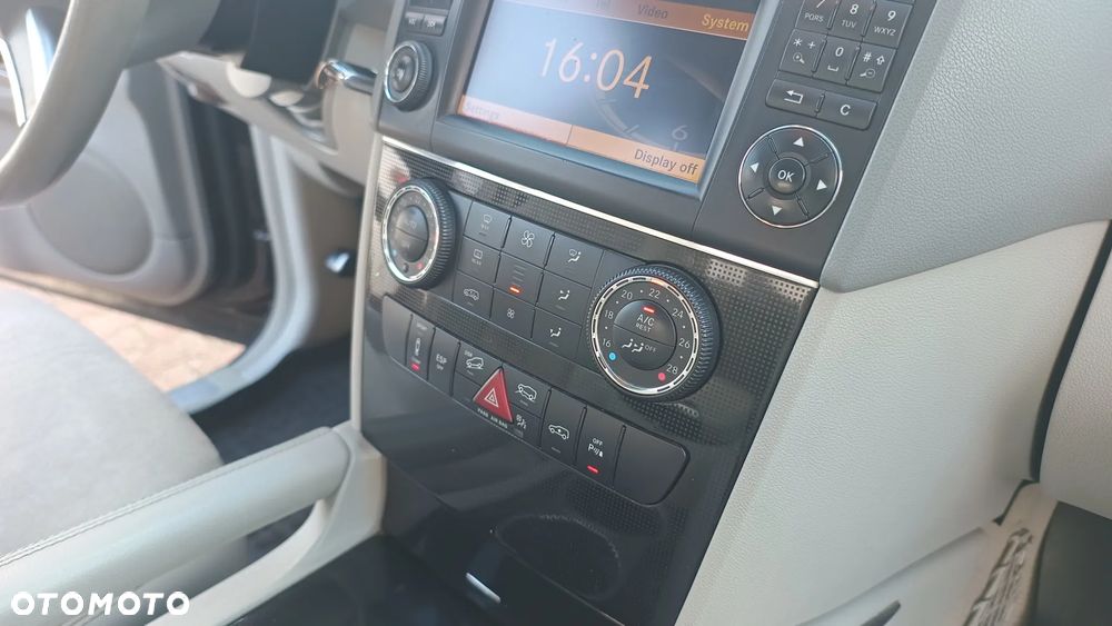 Mercedes-Benz ML 350 CDI 4-Matic - 32