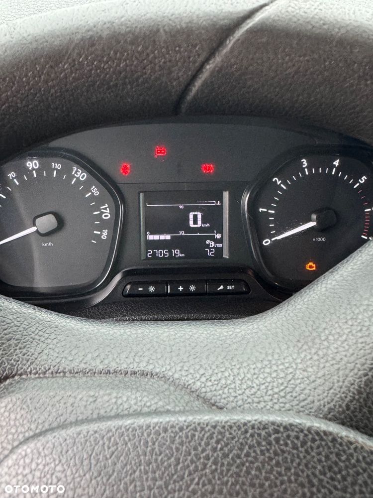 Peugeot Expert - 8