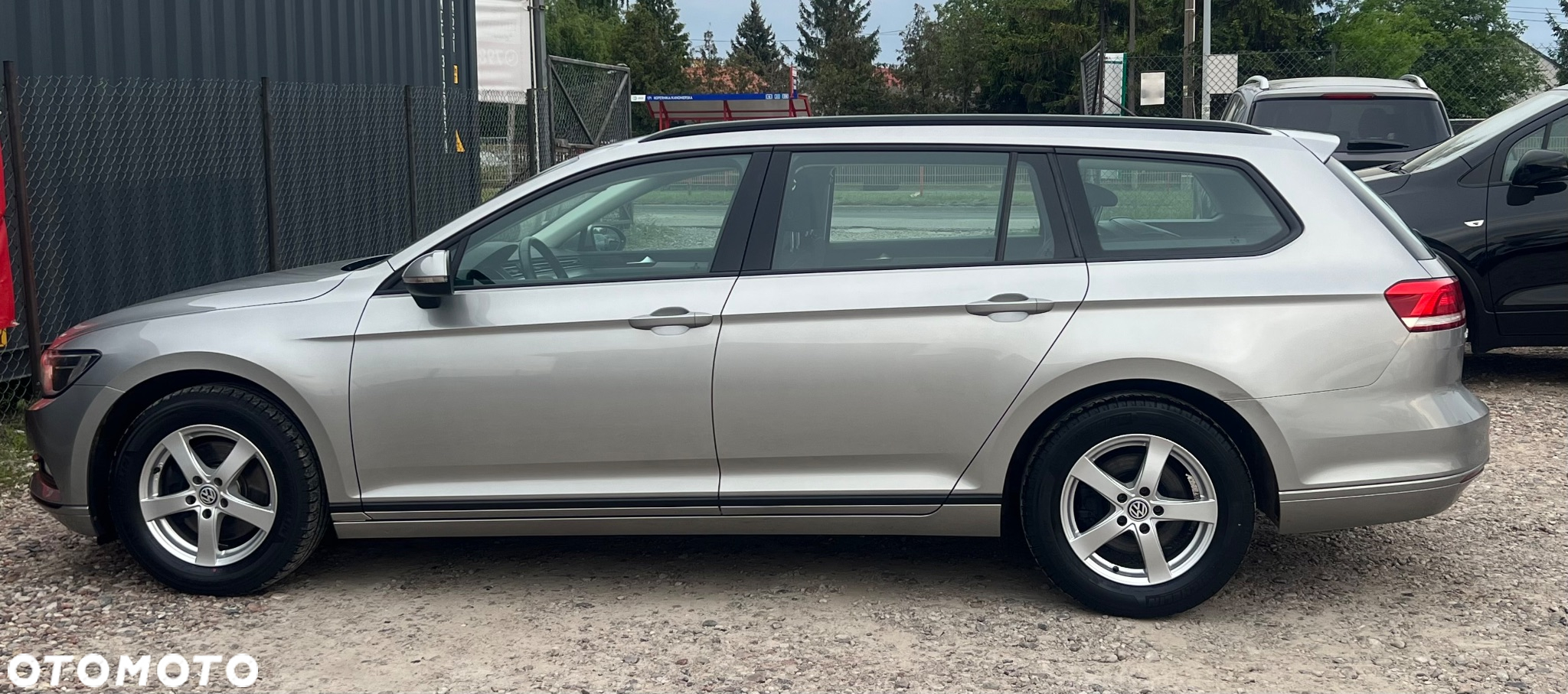 Volkswagen Passat - 38