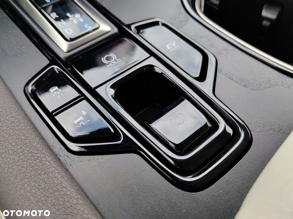 Lexus RX - 21