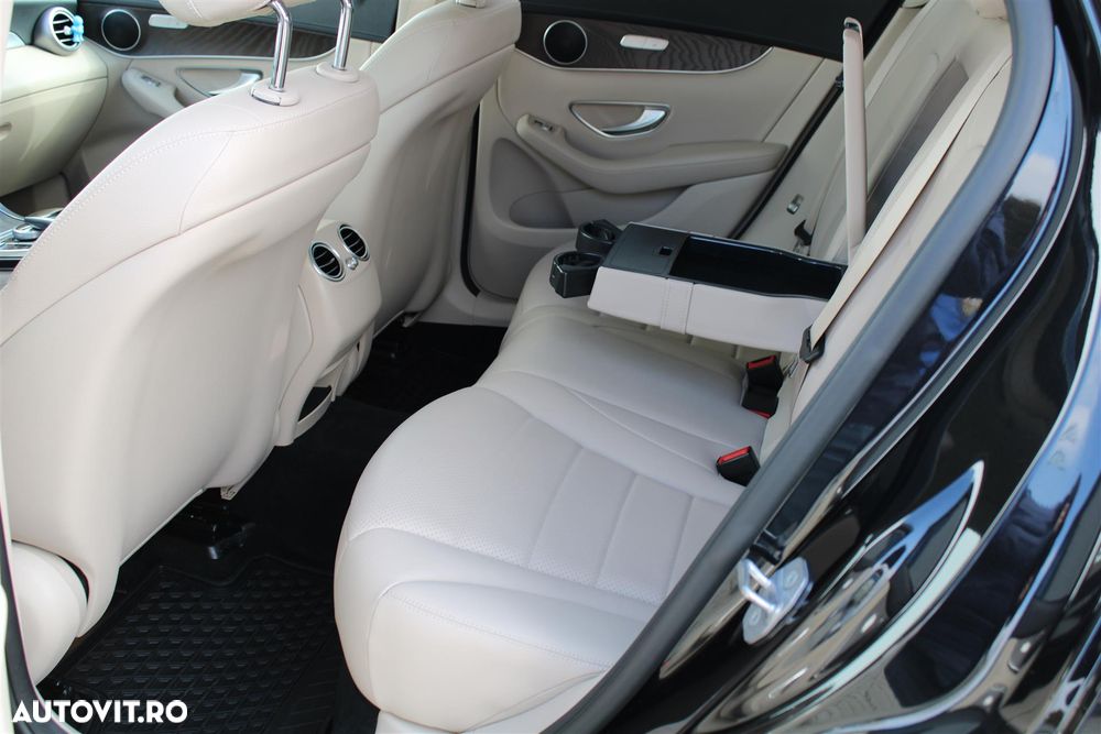 Mercedes-Benz GLC Coupe 250 d 4Matic 9G-TRONIC AMG Line - 12