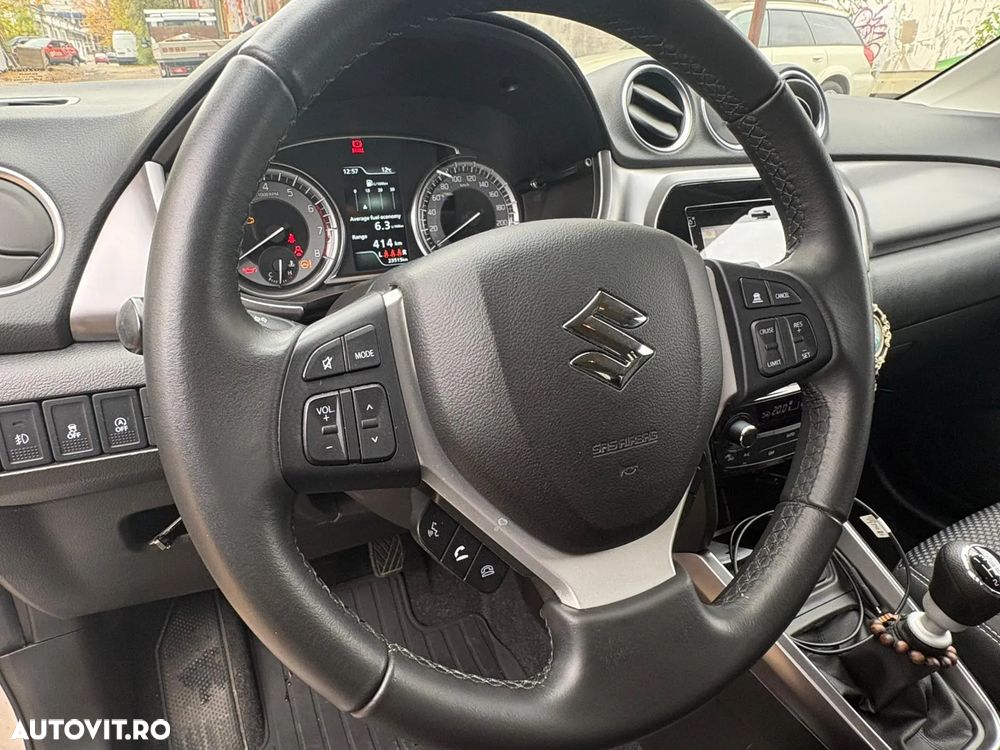 Suzuki Vitara 1.4 Boosterjet MHEV Passion - 13