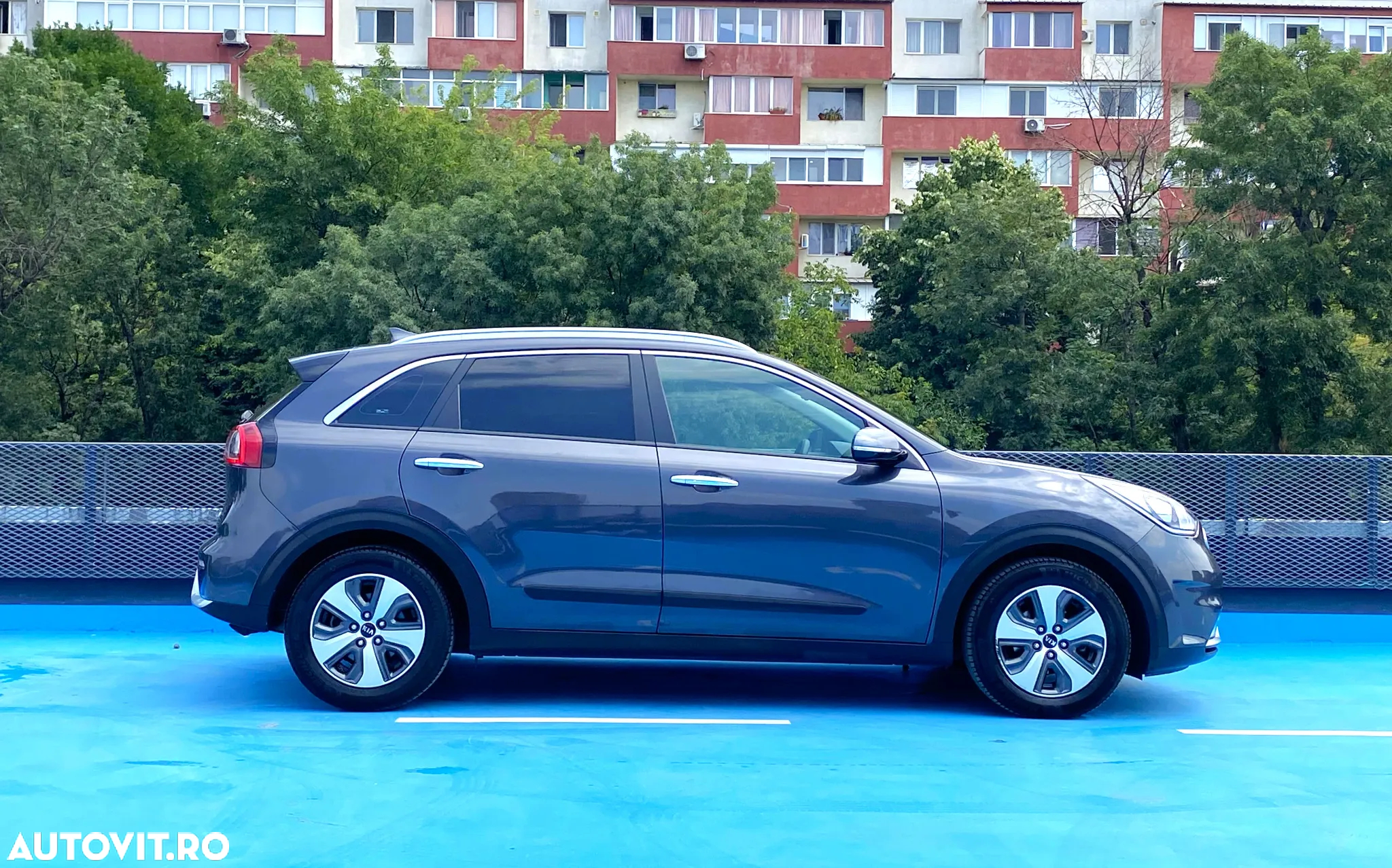 Kia Niro 1.6 GDI HEV 2WD OPF Aut. Edition 7 - 3