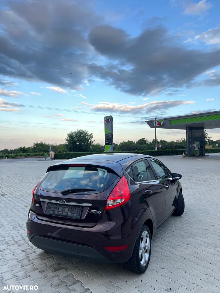 Ford Fiesta 1.6 TDCi DPF Titanium - 3