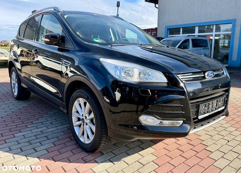 Ford Kuga 1.5 EcoBoost 2x4 Titanium - 2