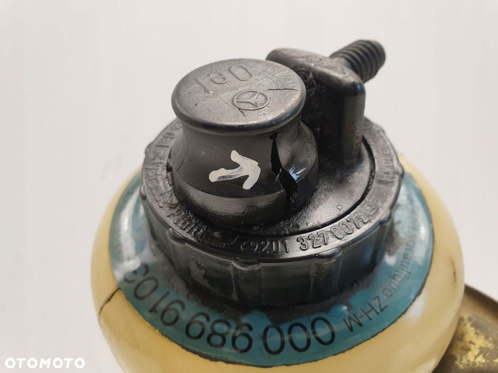 Mercedes W126 SEC ZBIORNICZEK PŁYNU OLEJU Nivo - 3