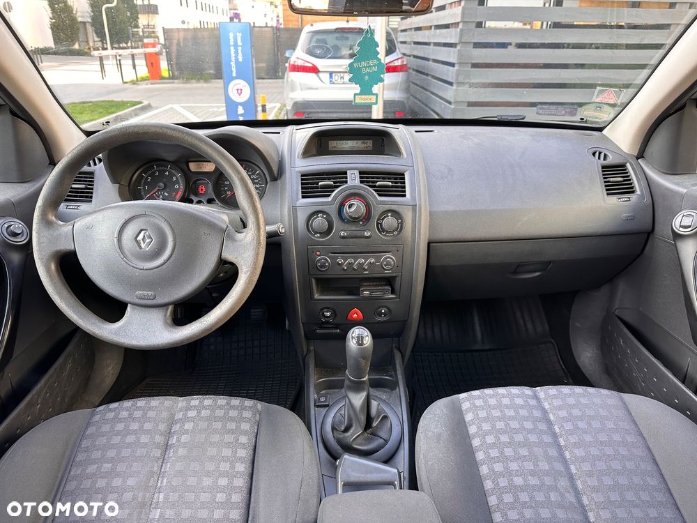 Renault Megane 1.6 Dynamique - 15
