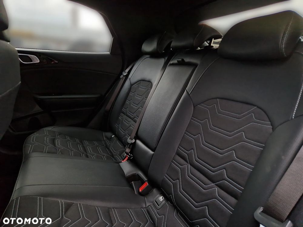 Kia XCeed 1.6 T-GDI Tribute DCT - 20