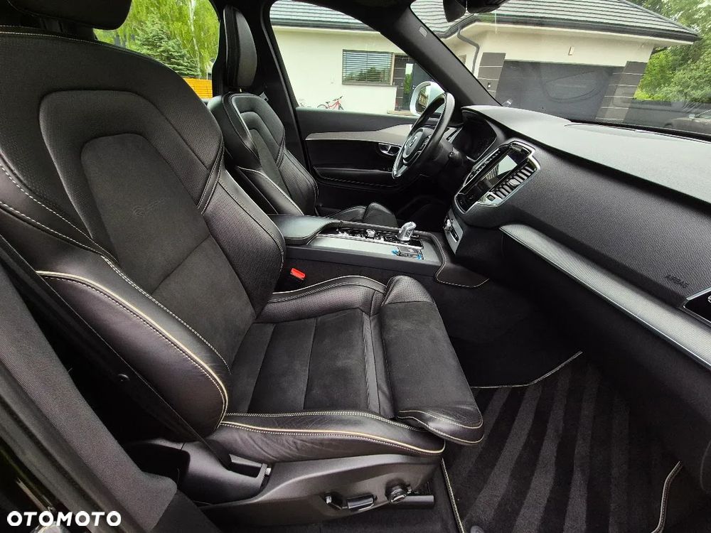 Volvo XC 90 T8 AWD Plug-In Hybrid R-Design 7os - 22