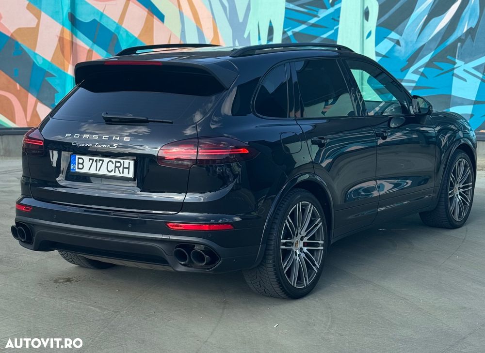 Porsche Cayenne - 4