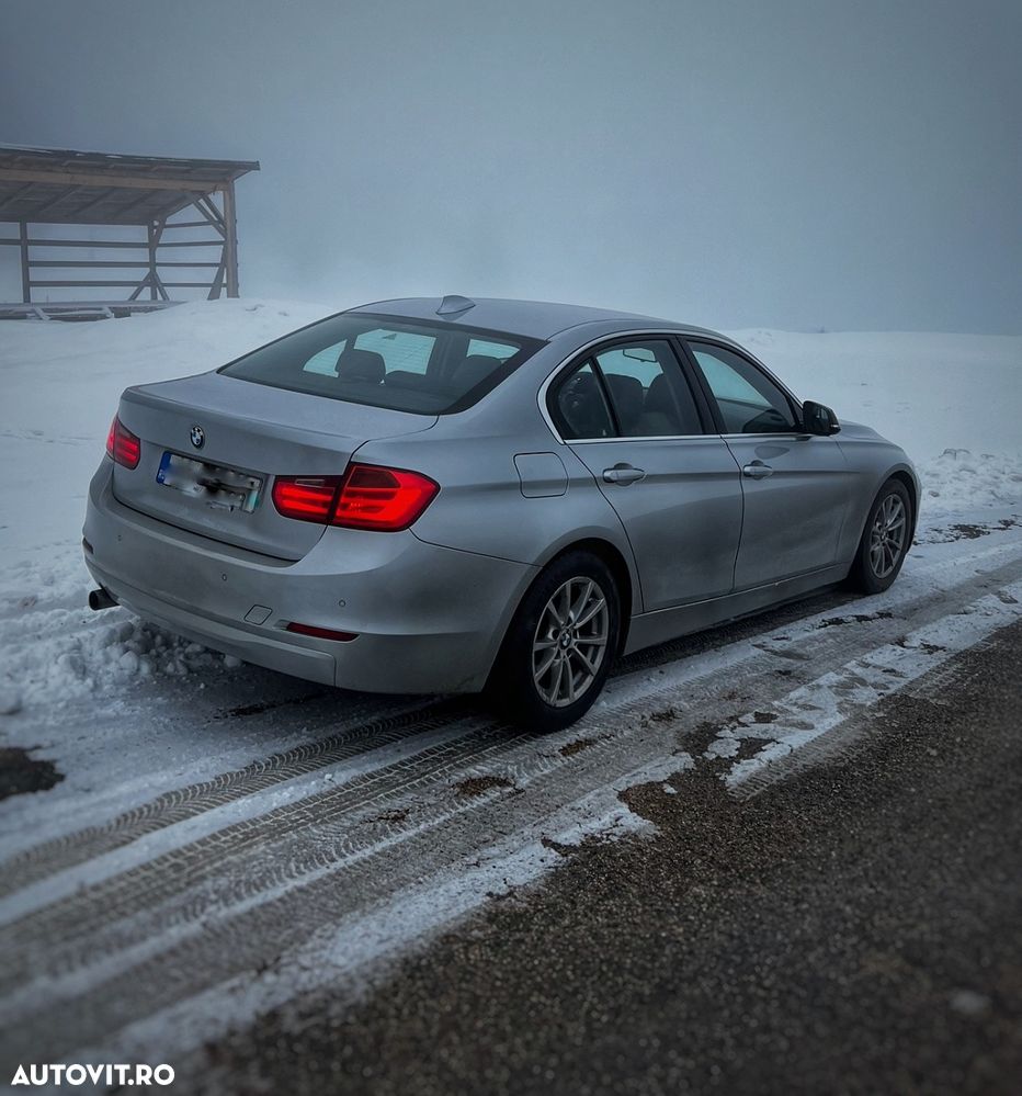 BMW Seria 3 320d - 11