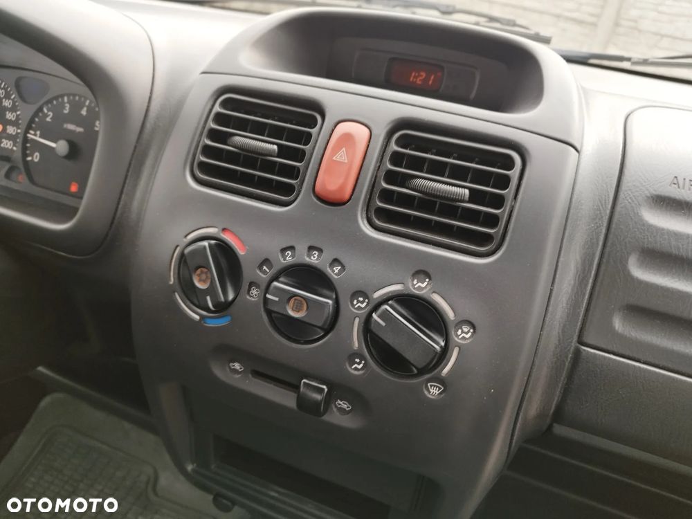 Suzuki Wagon R+ 1.3 GL 4WD - 26