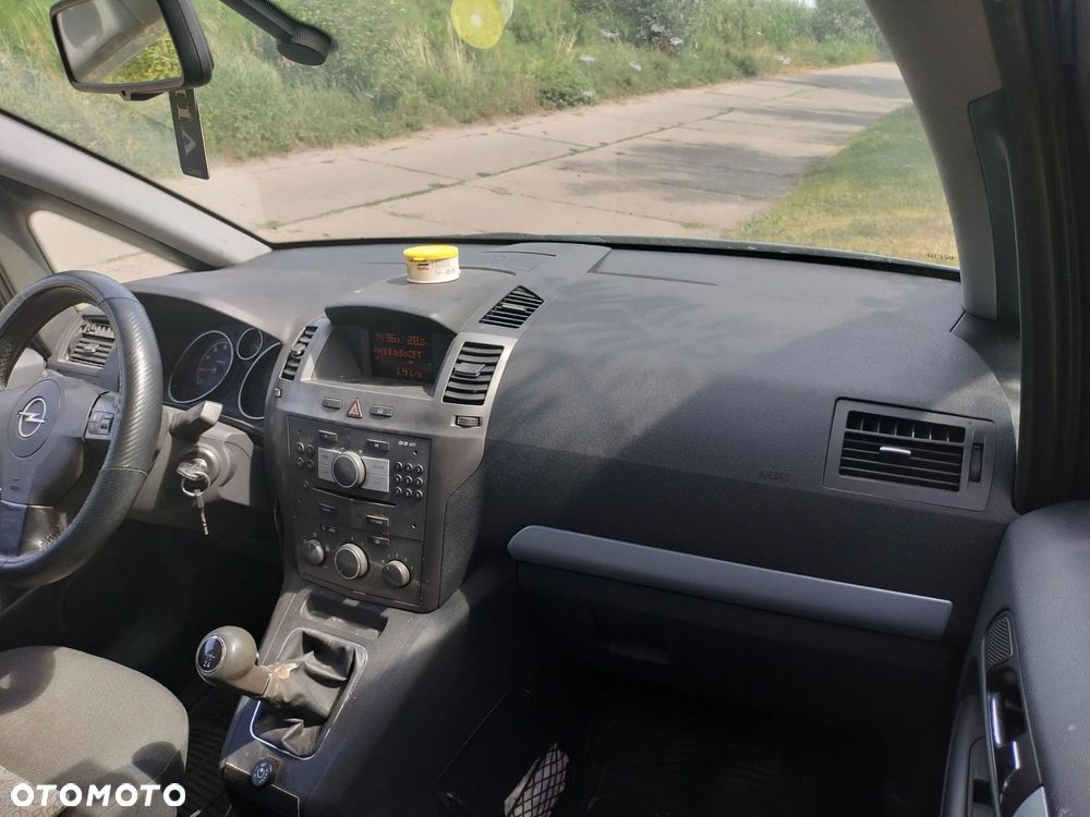 Opel Zafira - 4