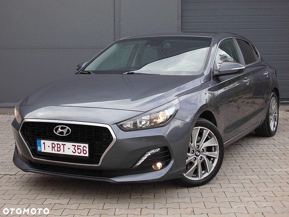 Hyundai i30 1.6 CRDI Premium DCT - 11