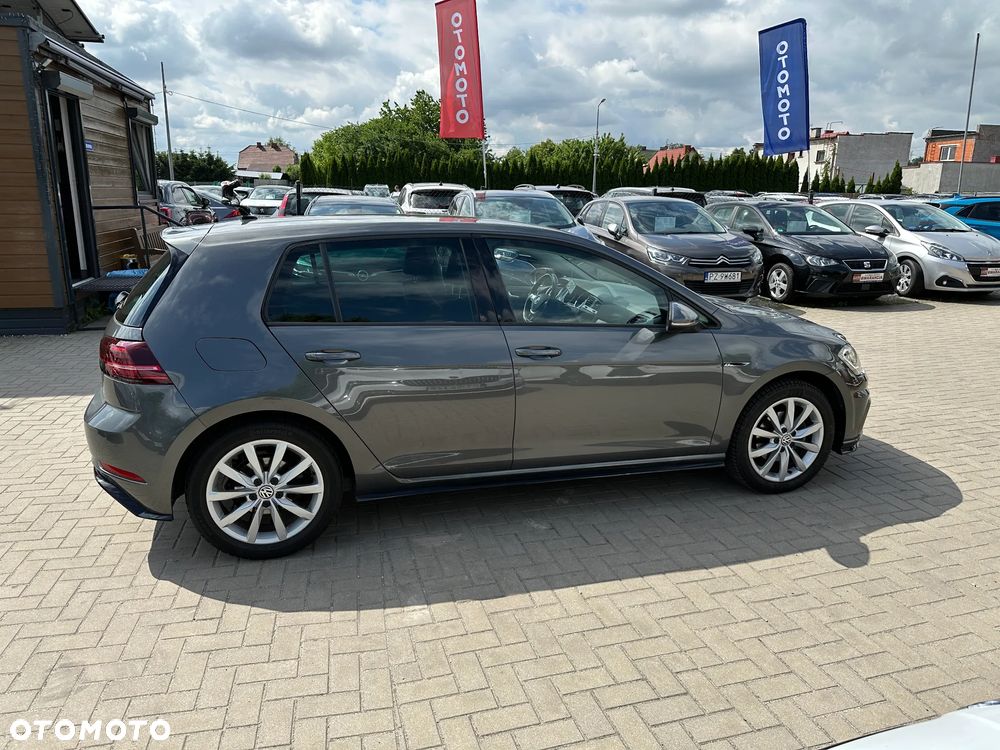 Volkswagen Golf - 37