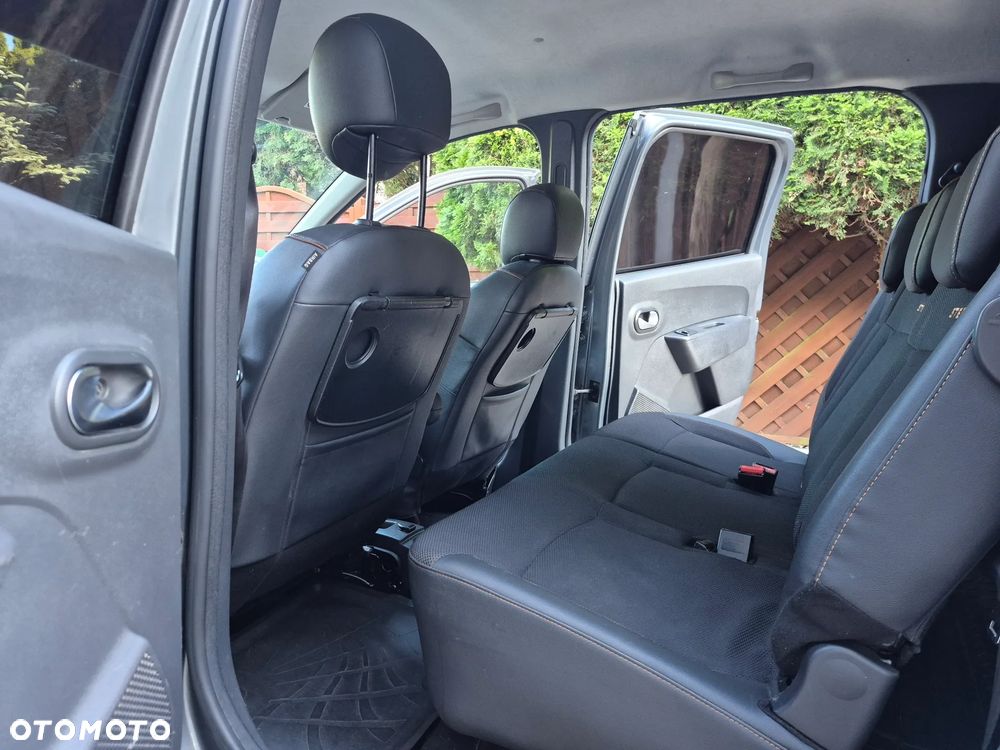 Dacia Lodgy SCe 100 Stepway - 18