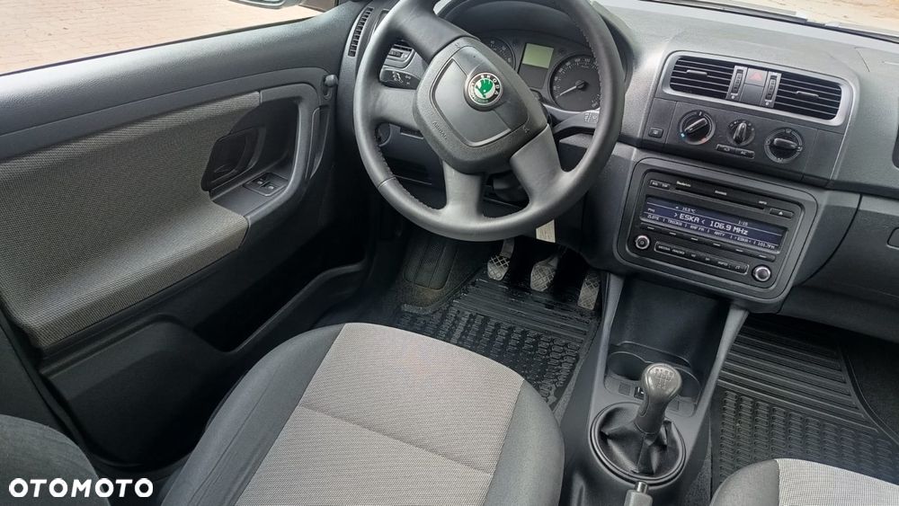 Skoda Fabia - 11