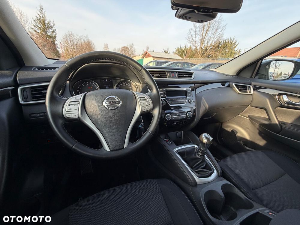 Nissan Qashqai 1.6 DIG-T N-Connecta - 28
