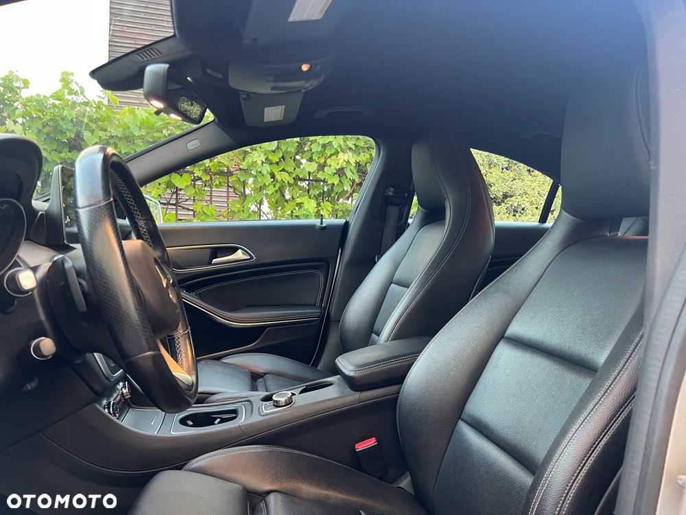Mercedes-Benz CLA 250 4-Matic AMG Line - 18