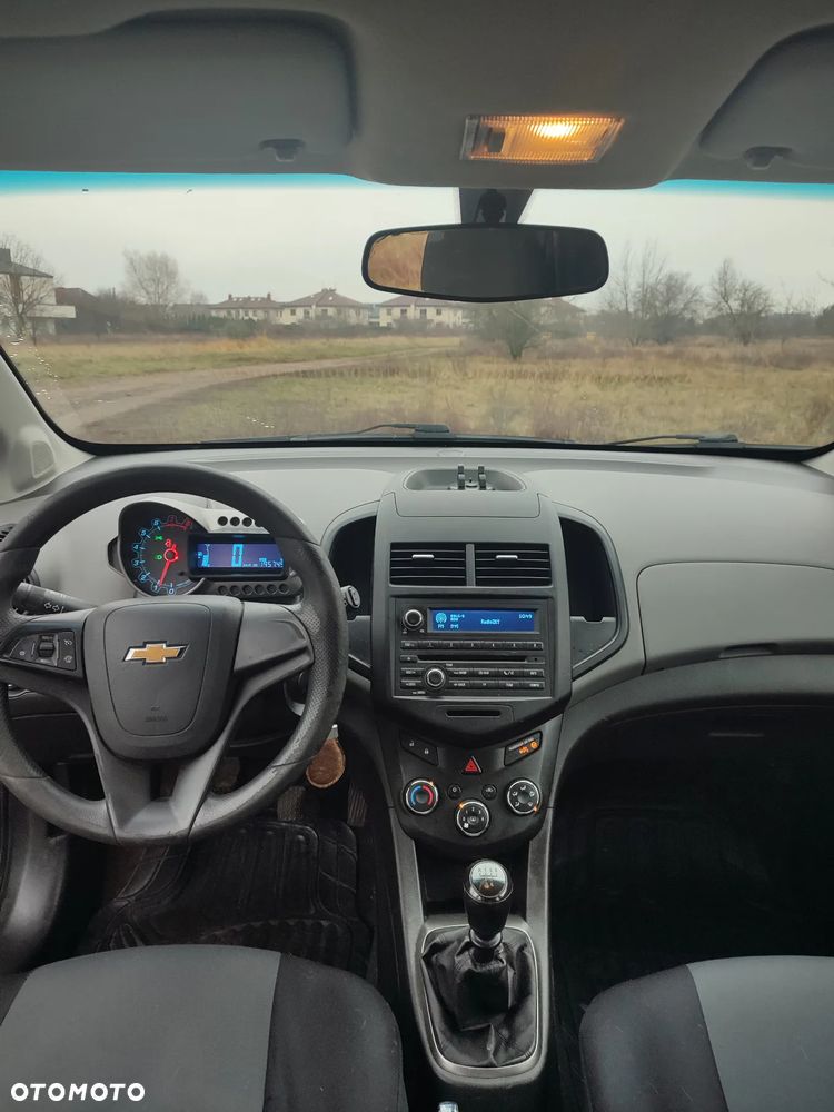 Chevrolet Aveo 1.2 LT - 2