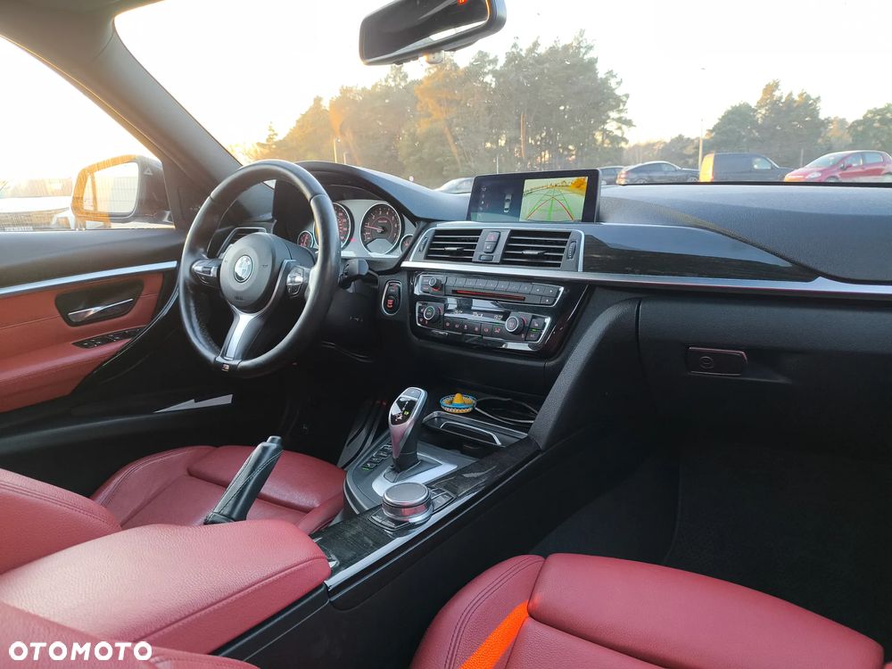 BMW Seria 3 330i xDrive Edition M Sport Shadow - 22