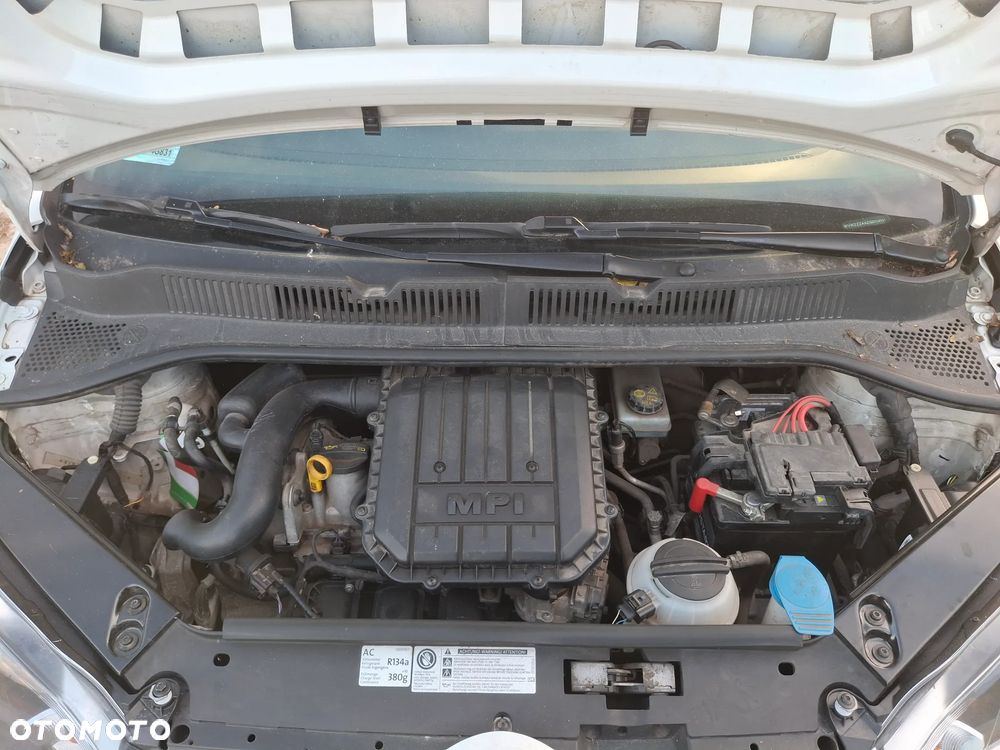 Volkswagen up! 1.0 move - 10