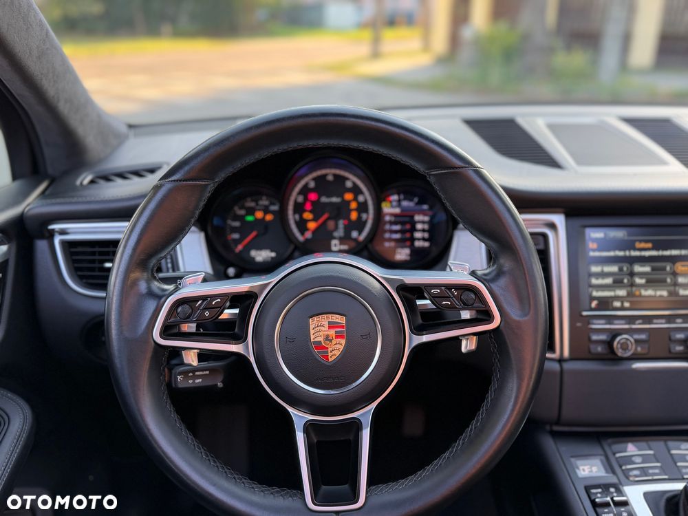 Porsche Macan - 8