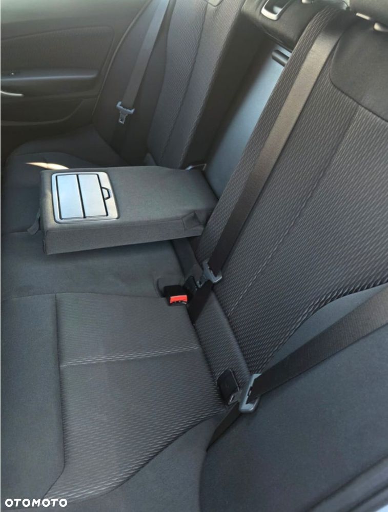 BMW Seria 1 116d EfficientDynamics Advantage - 21