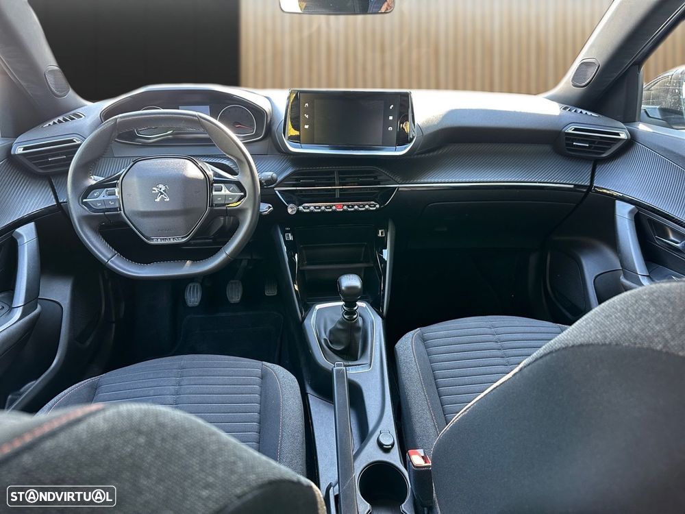 Peugeot 2008 1.2 PureTech Active - 11